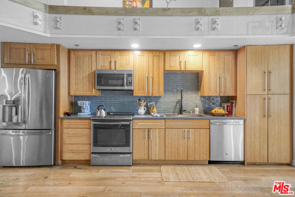 1855 Industrial Street 112