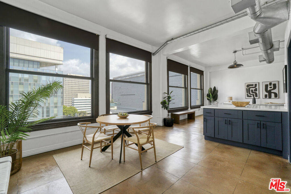 108 W 2nd Street 915