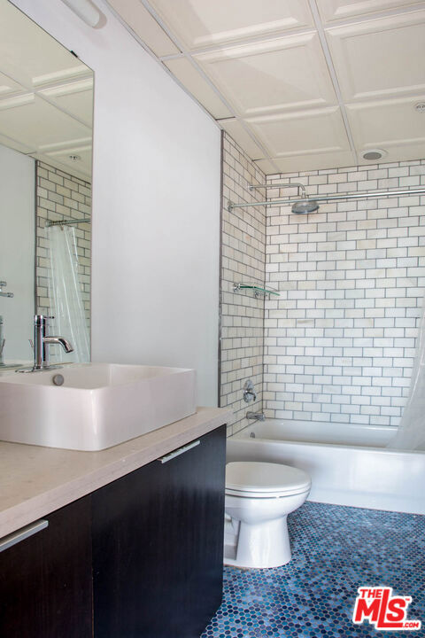 108 W 2nd Street 714