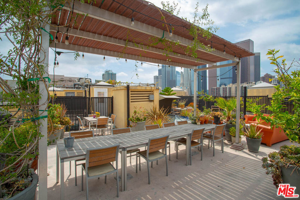 108 W 2nd Street 714