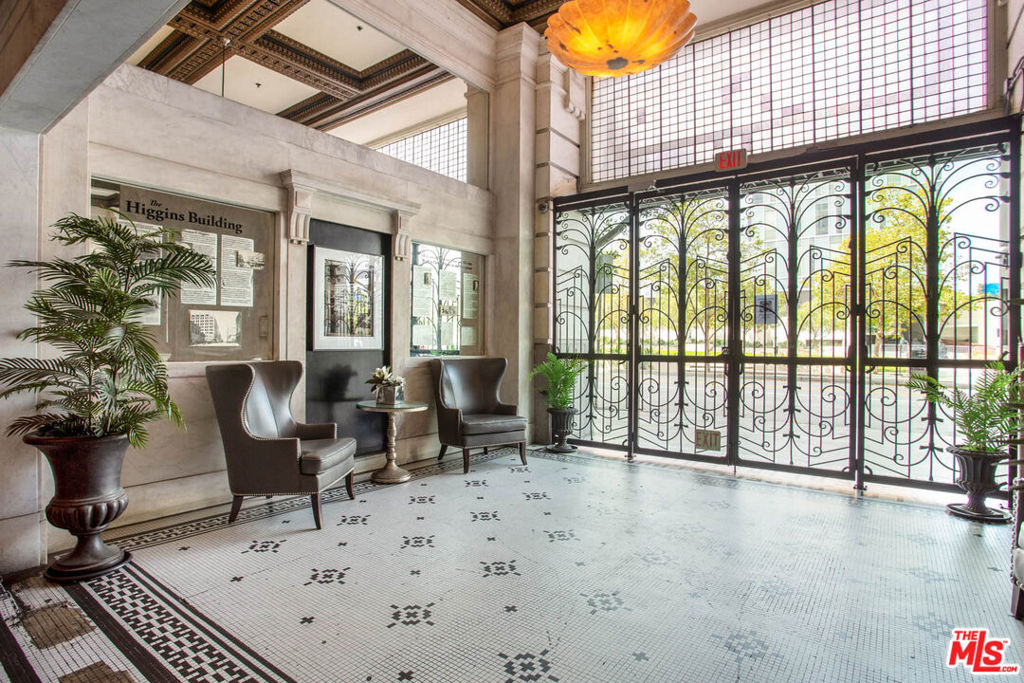 108 W 2nd Street 714