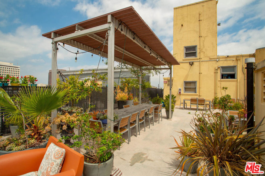 108 W 2nd Street 714