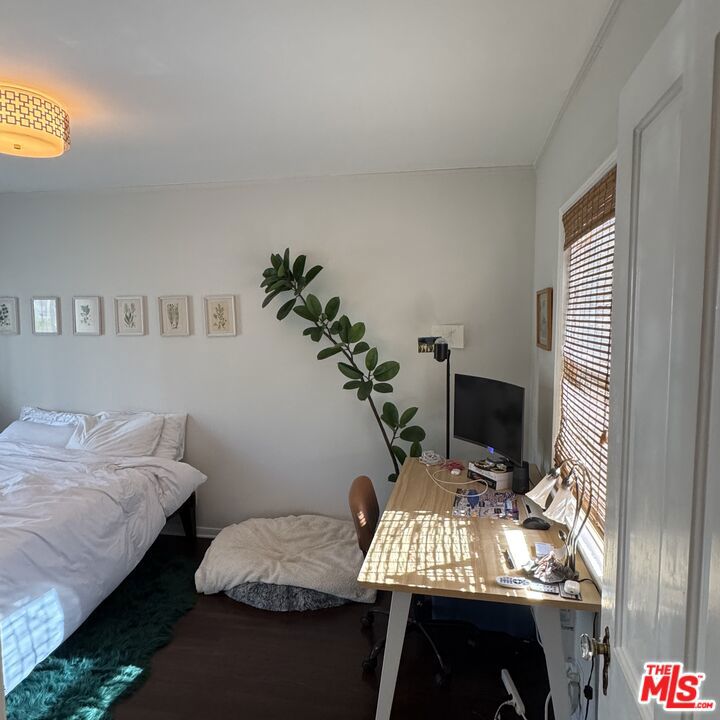 1228 N Crescent Heights Boulevard