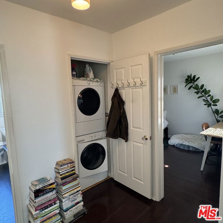 1228 N Crescent Heights Boulevard