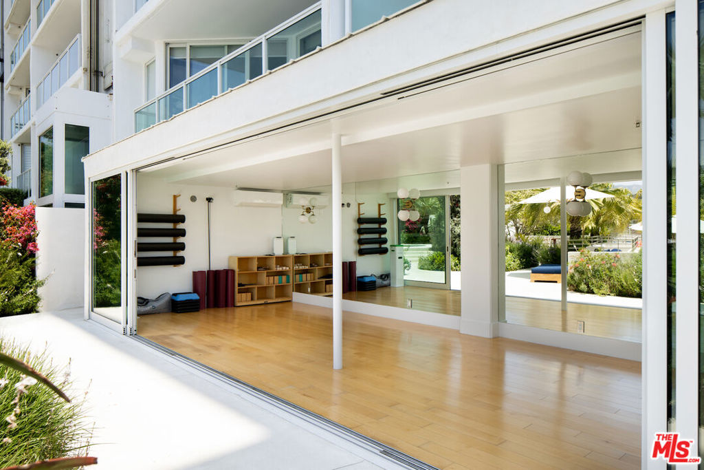 101 Ocean Avenue F402