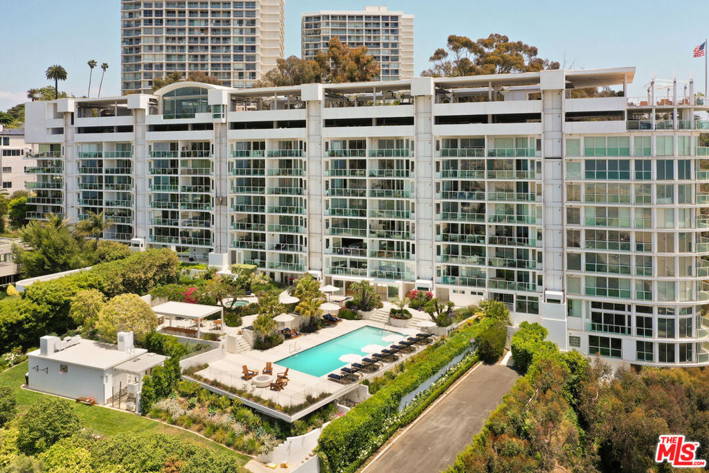 101 Ocean Avenue F402