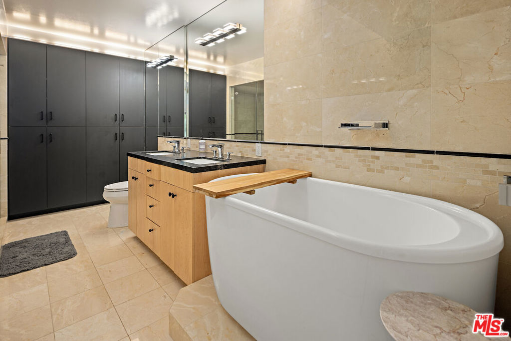 101 Ocean Avenue F402