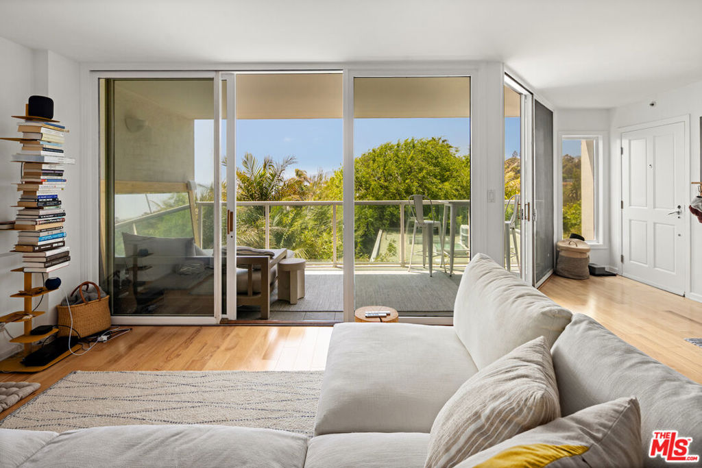 101 Ocean Avenue F402