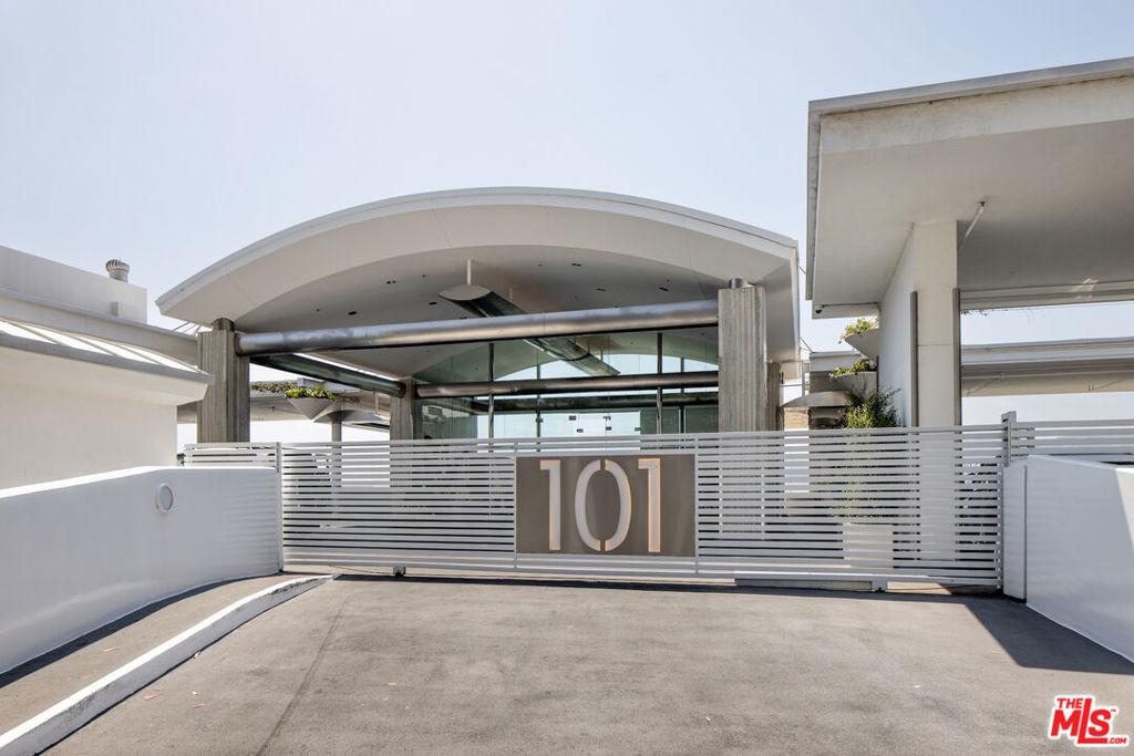 101 Ocean Avenue F402