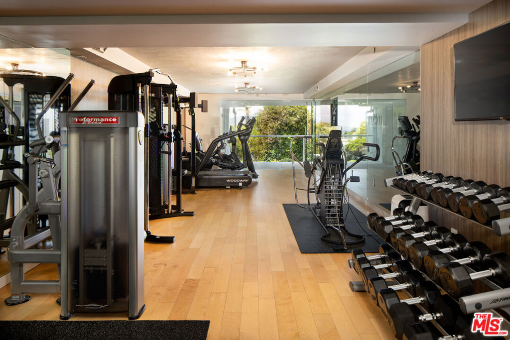 101 Ocean Avenue F402