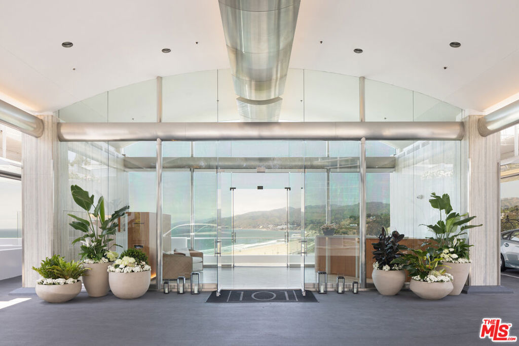 101 Ocean Avenue F402