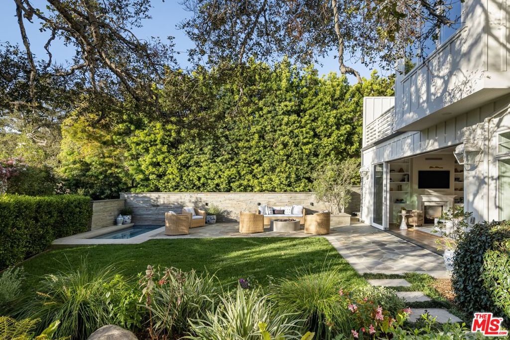 782 Ranch Lane