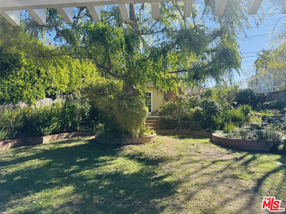 522 Arbramar Avenue