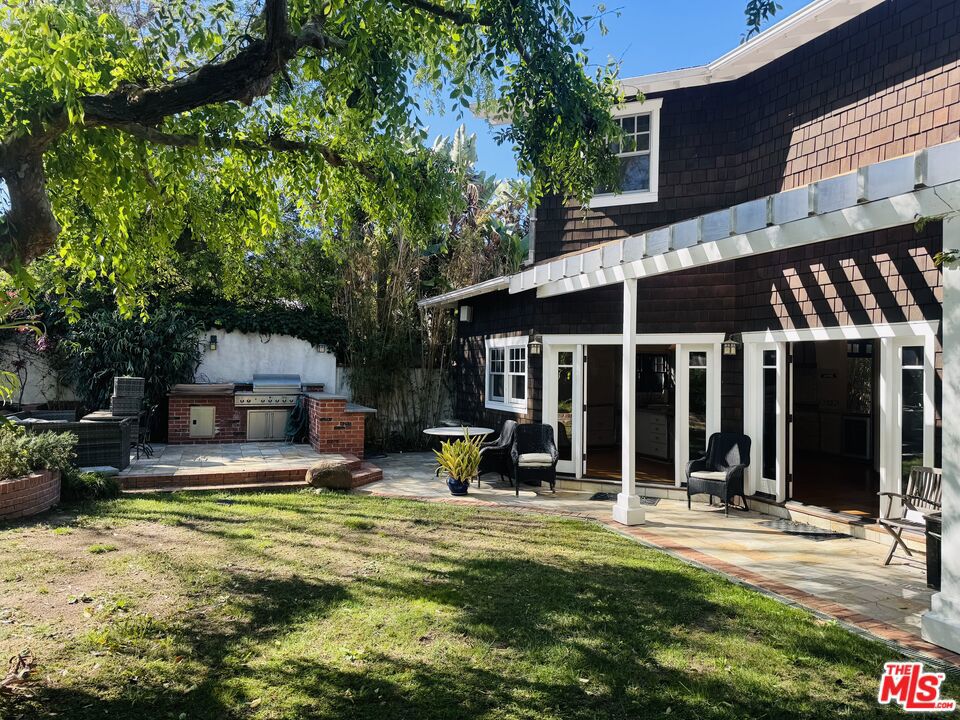 522 Arbramar Avenue