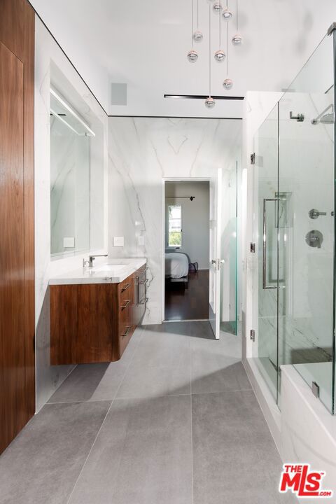 1302 Sweetzer Avenue 603