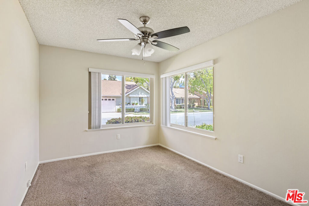 44122 Village 44