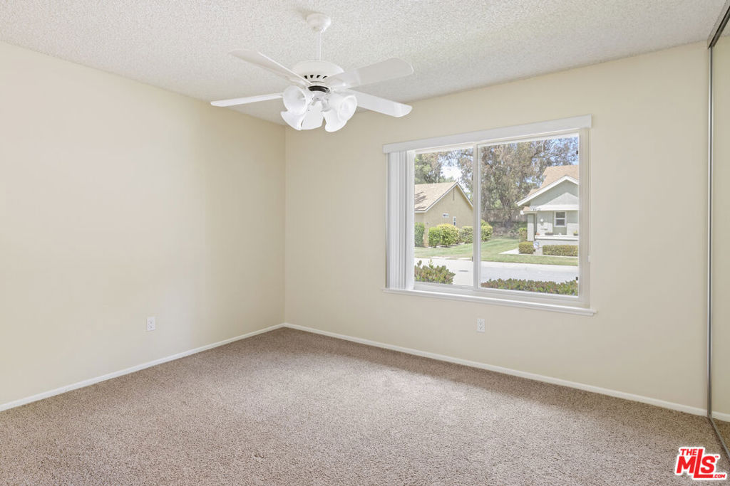 44122 Village 44