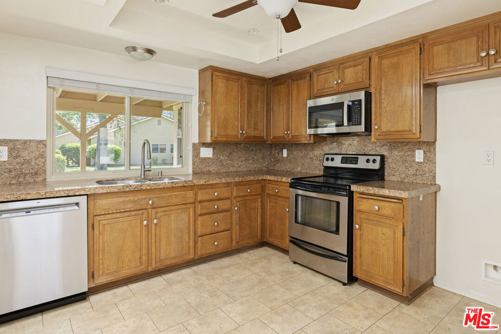 44122 Village 44