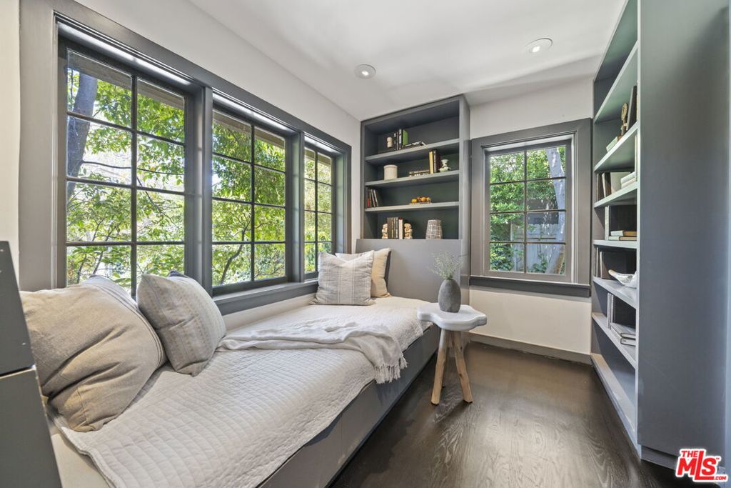 3 Latimer Road