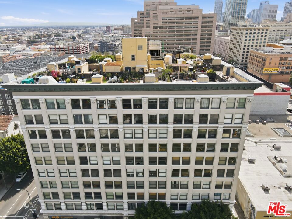 108 W 2nd Street 908
