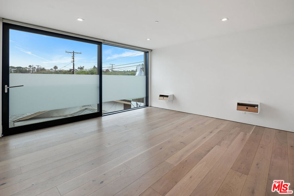 3104 7th Street