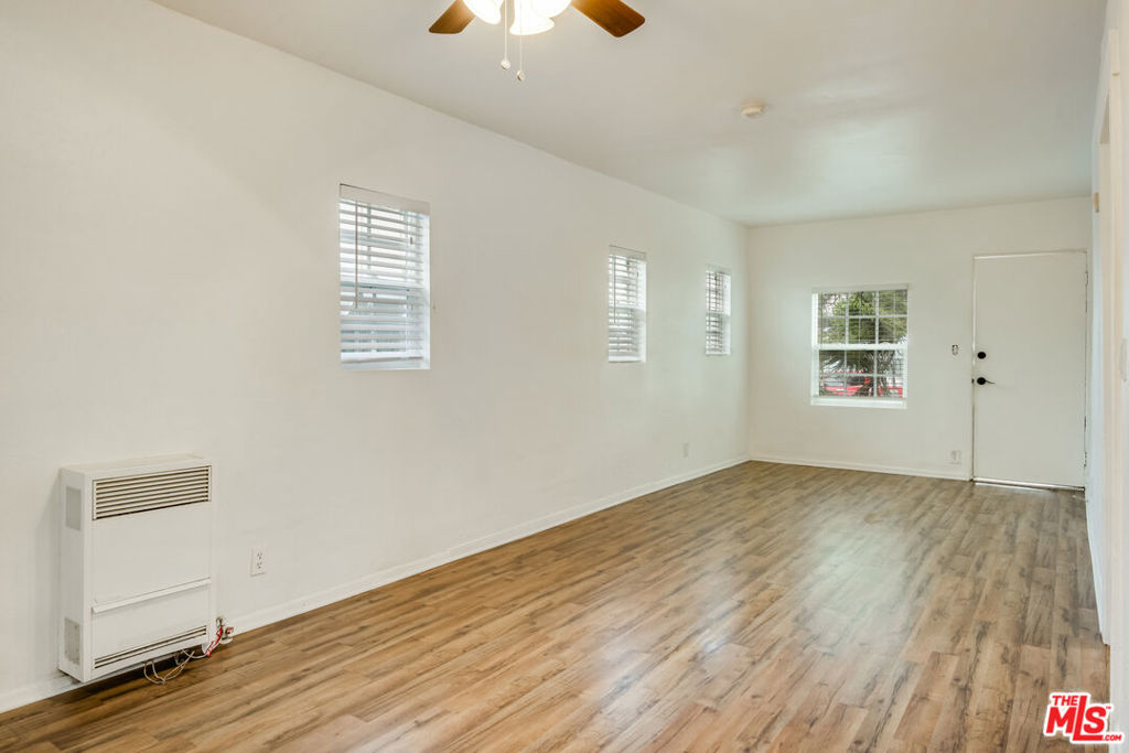1742 W 36th Street