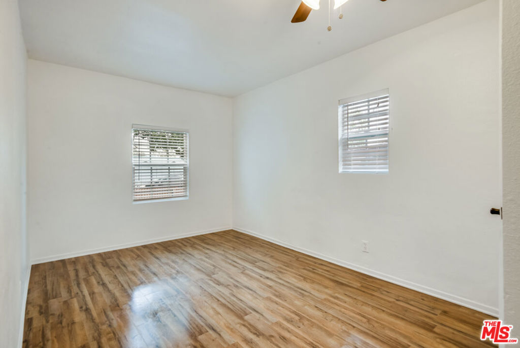 1742 W 36th Street