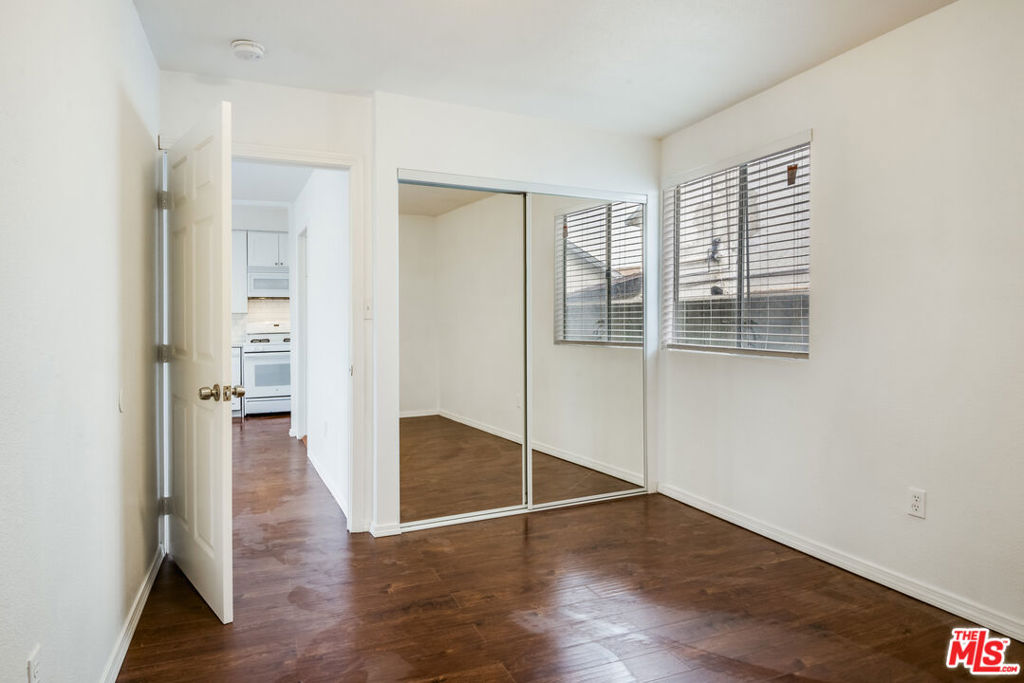 1742 W 36th Street