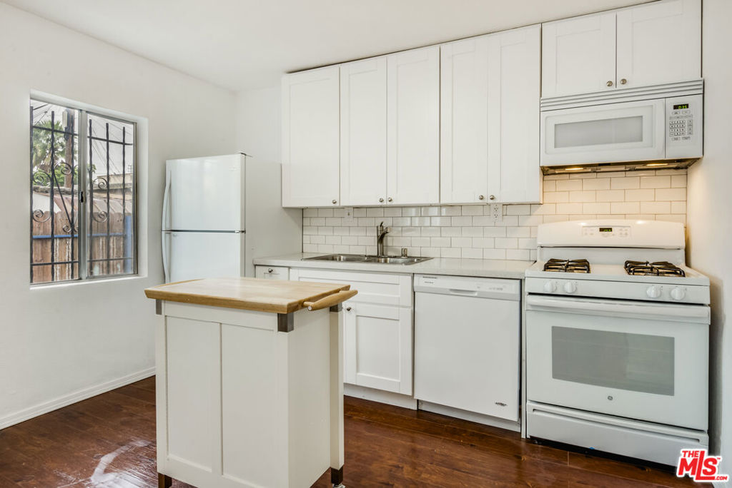 1742 W 36th Street