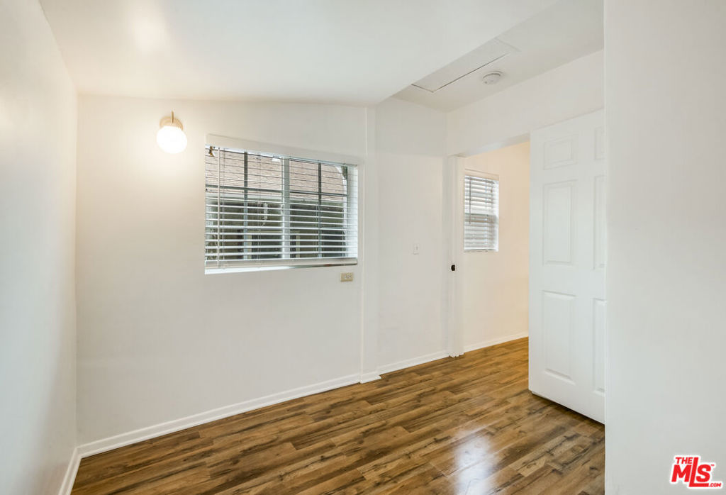 1742 W 36th Street
