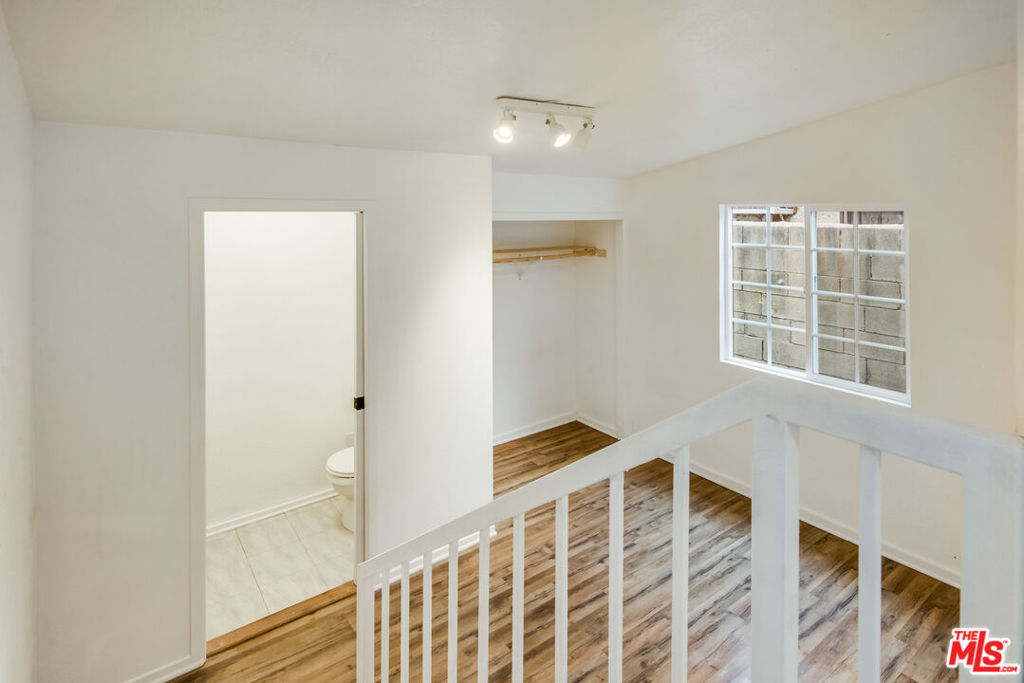 1742 W 36th Street
