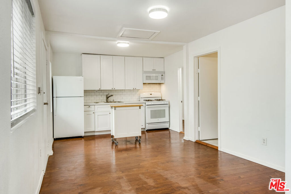 1742 W 36th Street