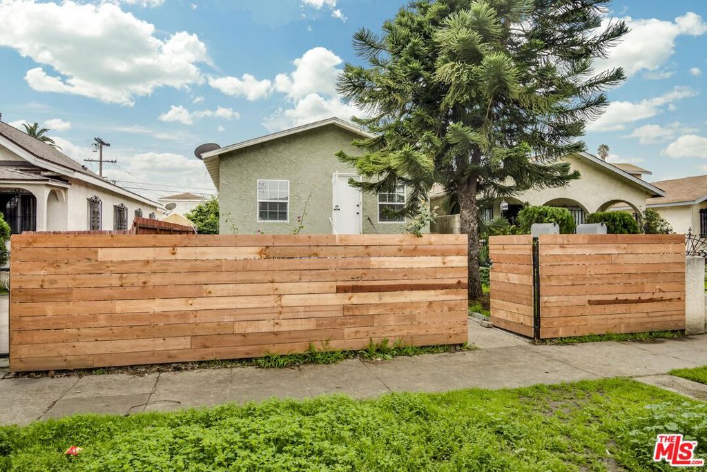 1742 W 36th Street