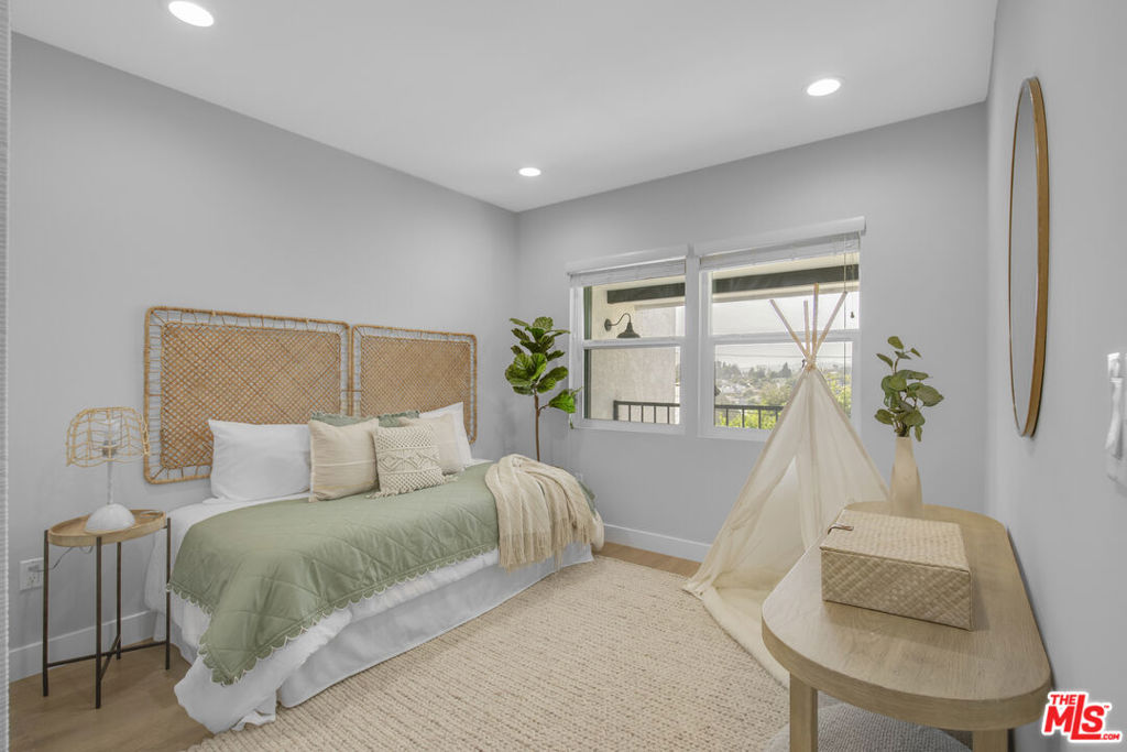 1239 Stone Street