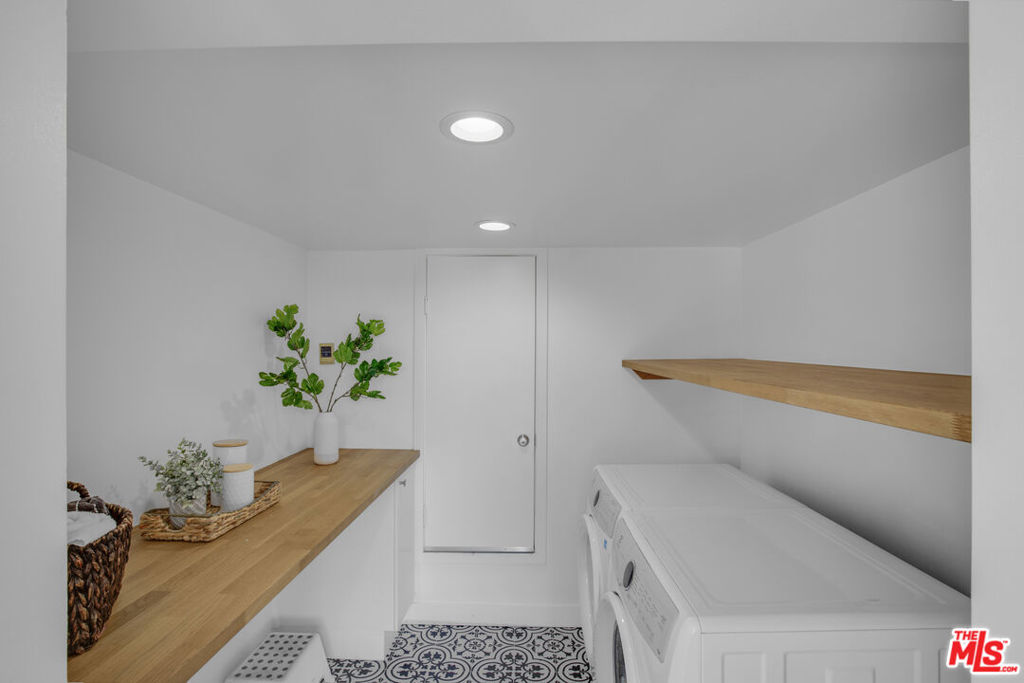 1239 Stone Street
