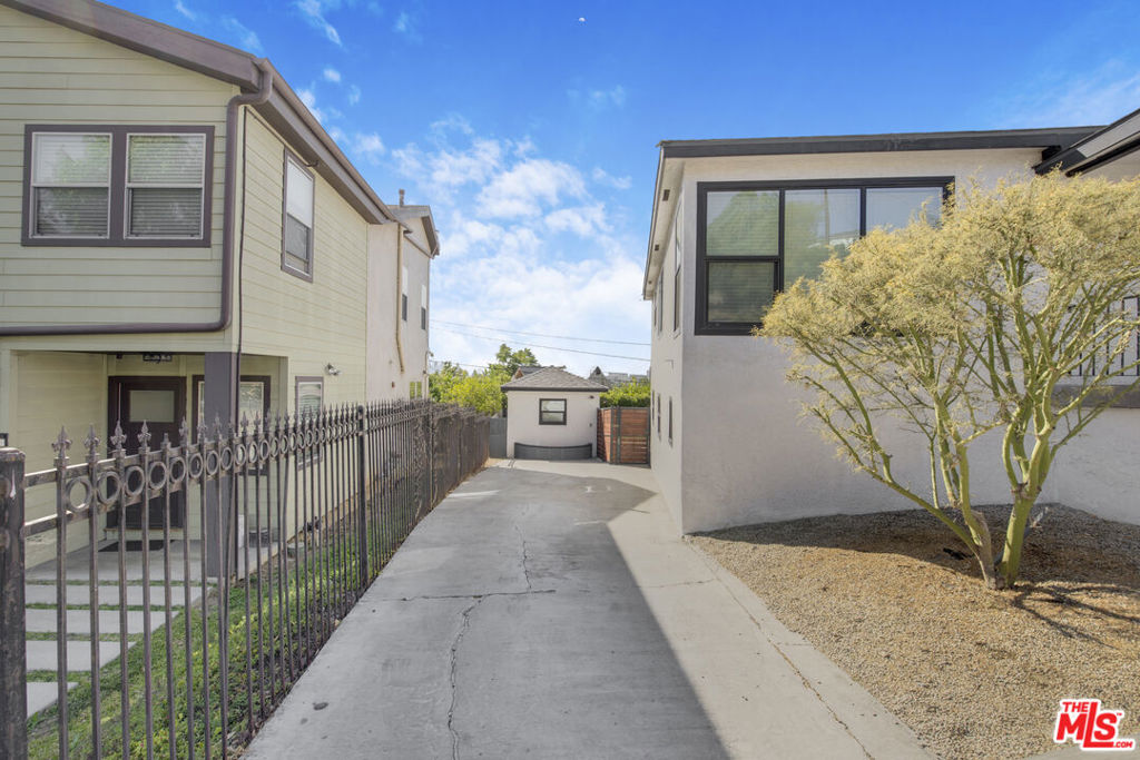 1239 Stone Street