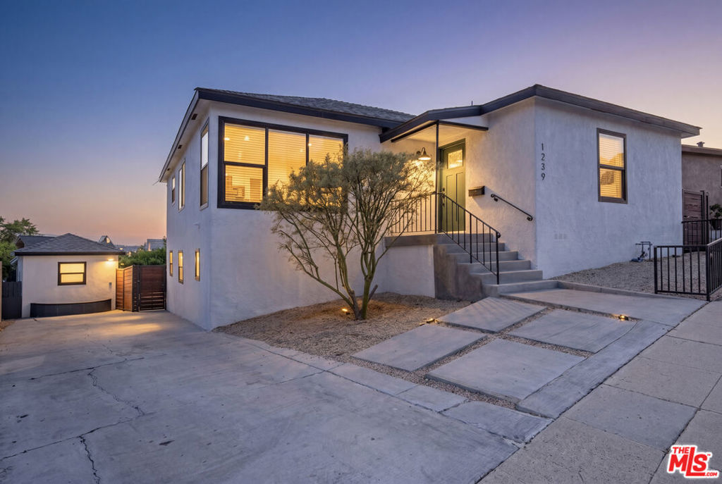 1239 Stone Street