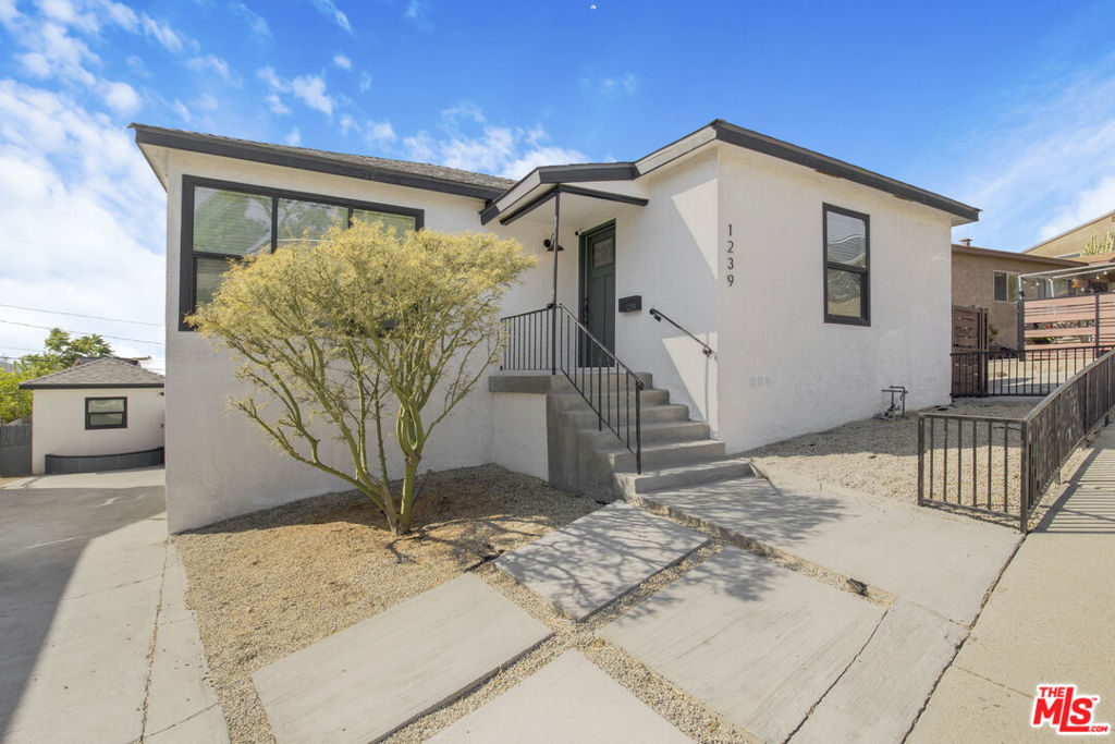 1239 Stone Street