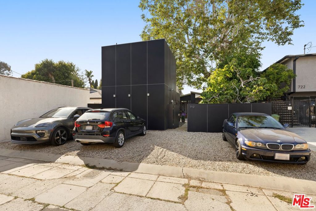 712 Copeland Court