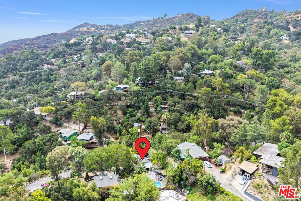 1421 Fernwood Pacific Drive