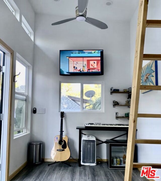 1421 Fernwood Pacific Drive