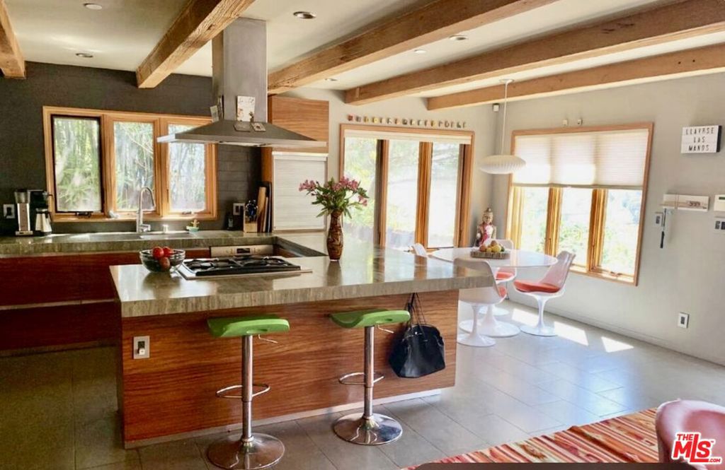 1421 Fernwood Pacific Drive