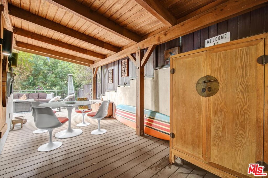 1421 Fernwood Pacific Drive