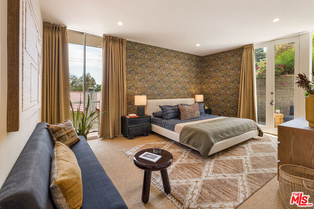 6249 Rodgerton Drive