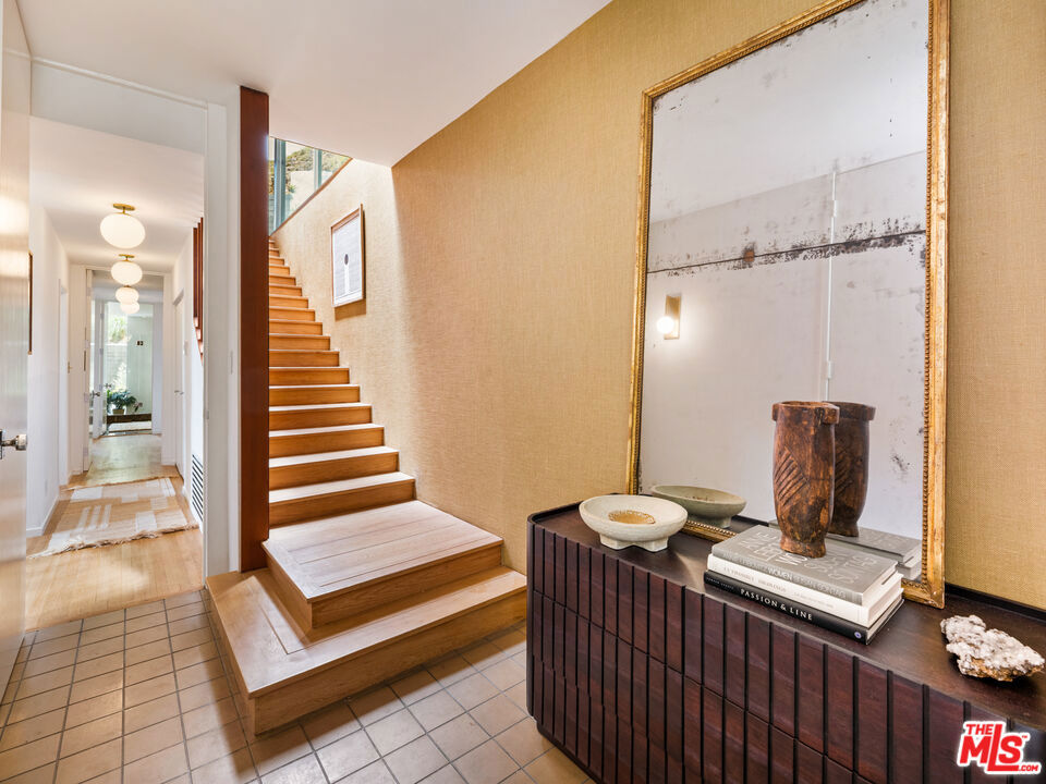 6249 Rodgerton Drive
