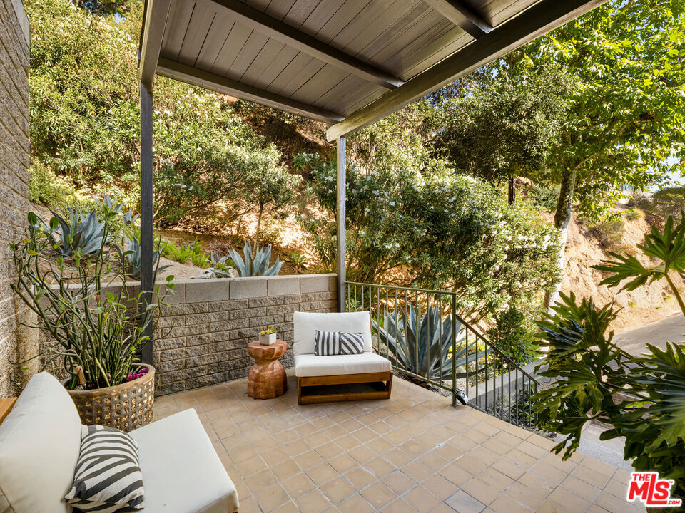 6249 Rodgerton Drive