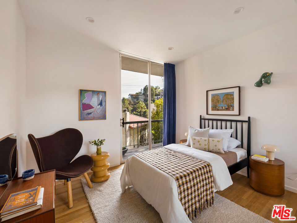 6249 Rodgerton Drive