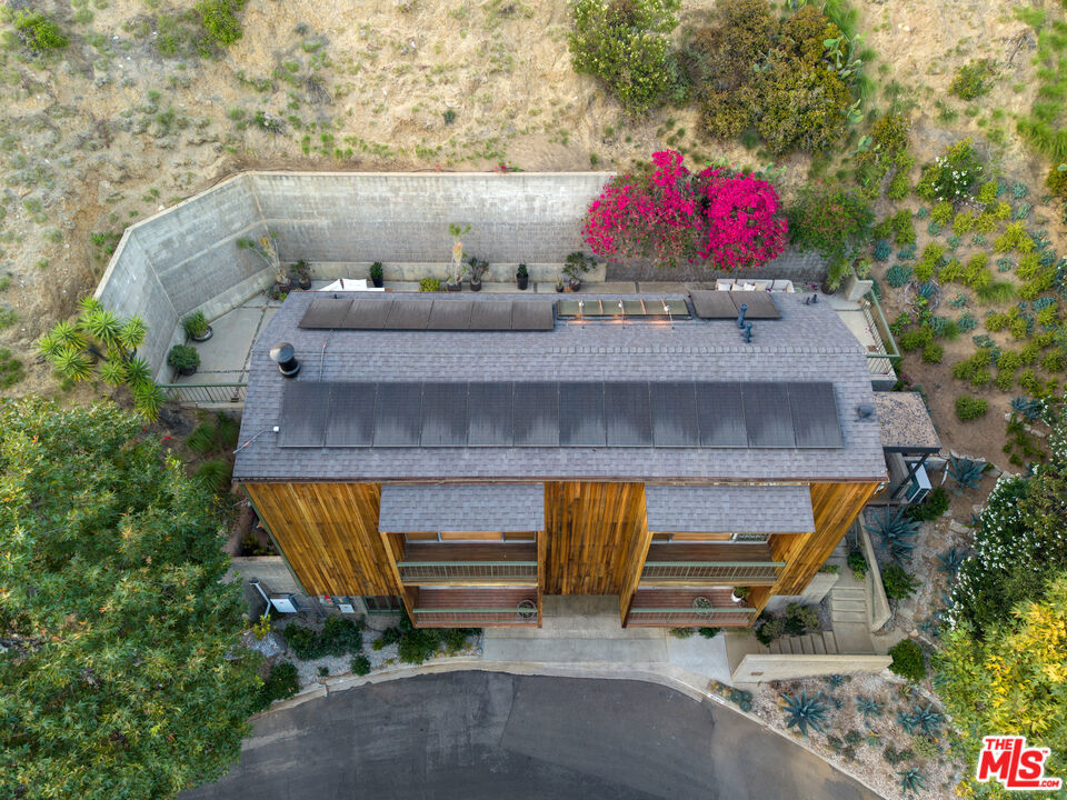 6249 Rodgerton Drive