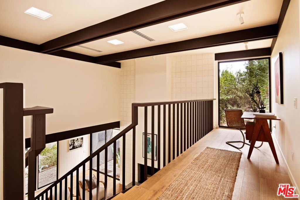 5649 Valley Oak Drive