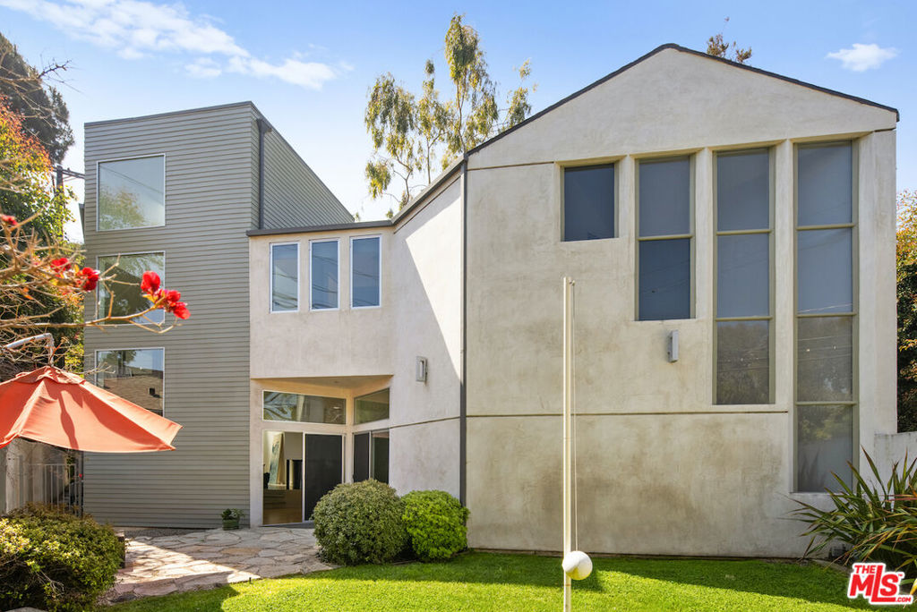 278 Entrada Drive